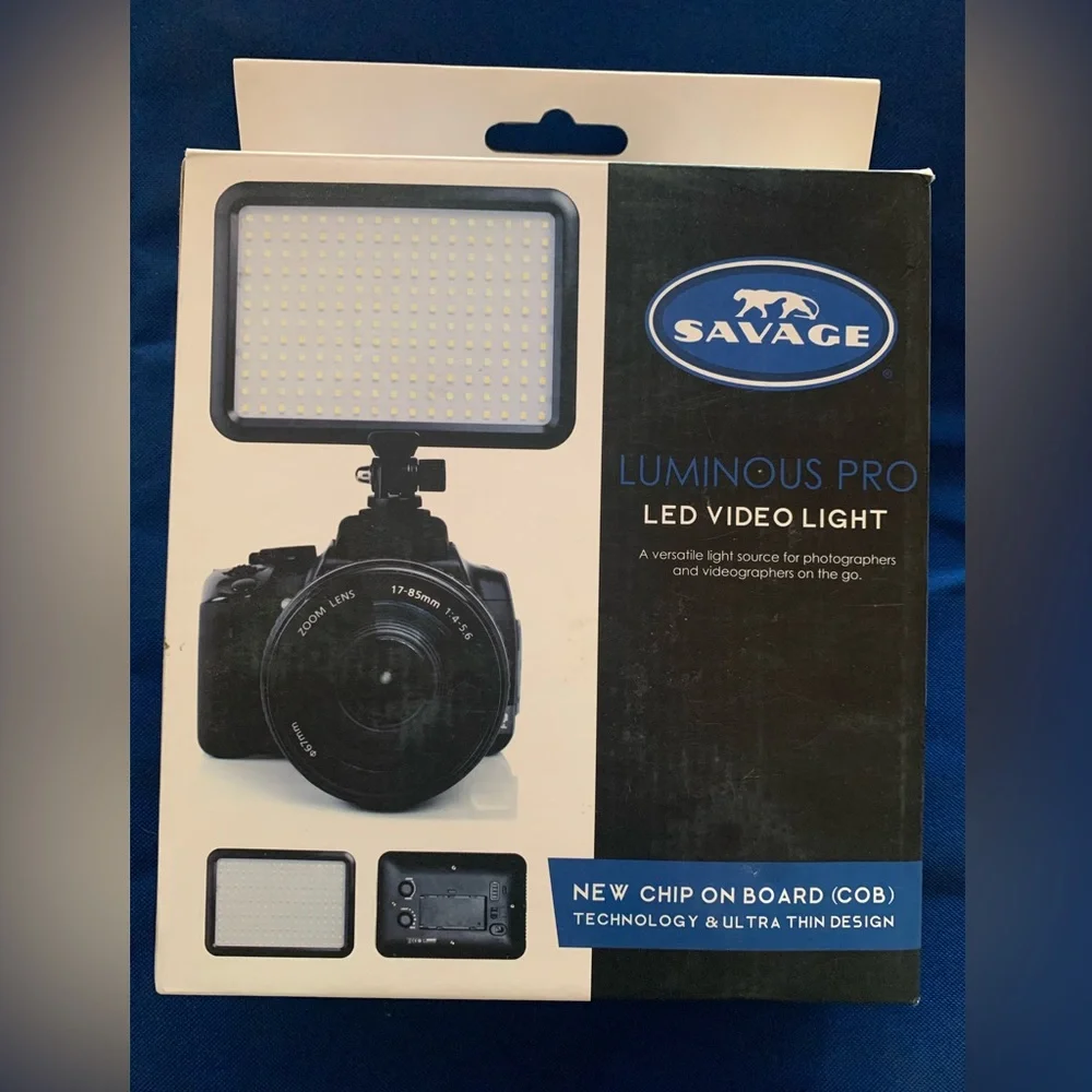 LED Video Light - Picture 1 of 3